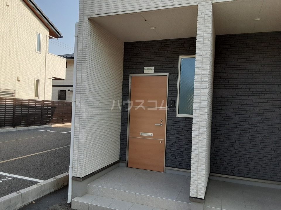 15/22 エントランス