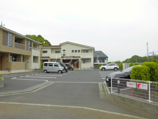 15/27 駐車場