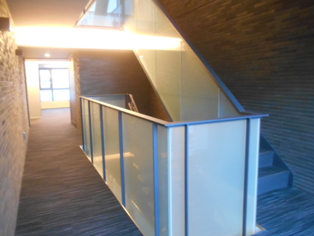 21/26 エントランス