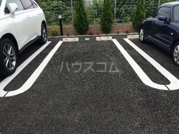20/30 駐車場