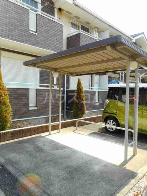22/30 駐車場