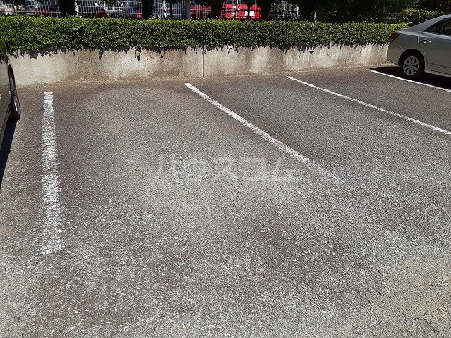 4/13 駐車場