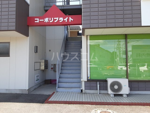 2/8 エントランス