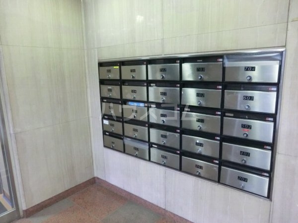 15/25 エントランス