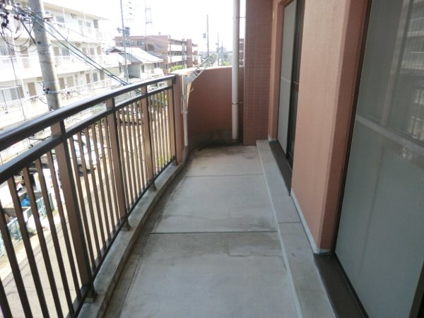 20/27 バルコニー