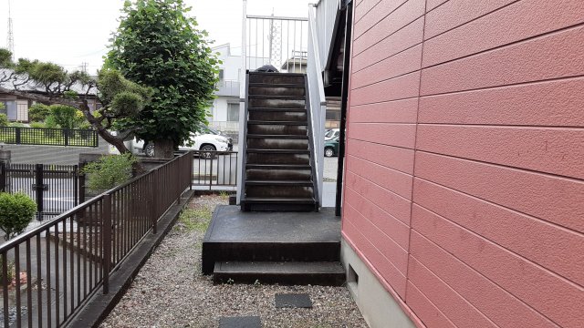 25/30 エントランス