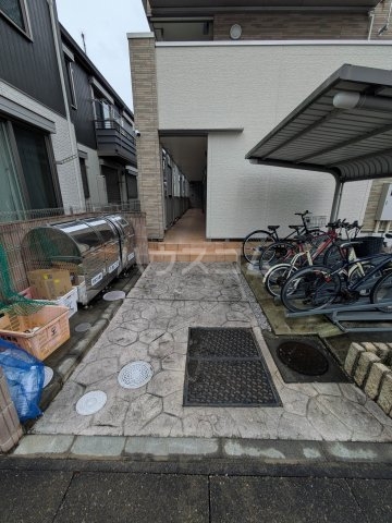 21/29 エントランス