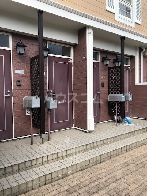 14/22 エントランス