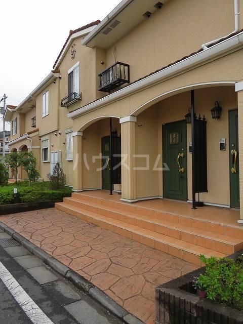 15/21 エントランス