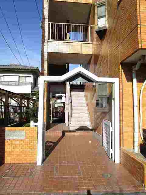 15/25 エントランス