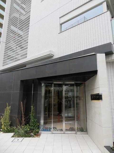 16/25 エントランス