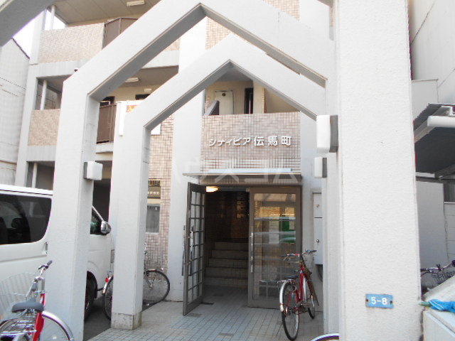 2/5 エントランス