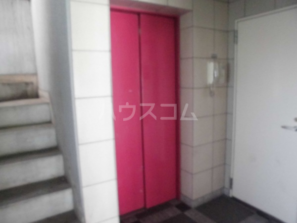 20/28 エントランス