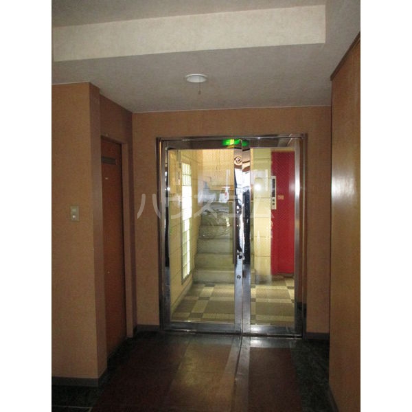 16/24 エントランス