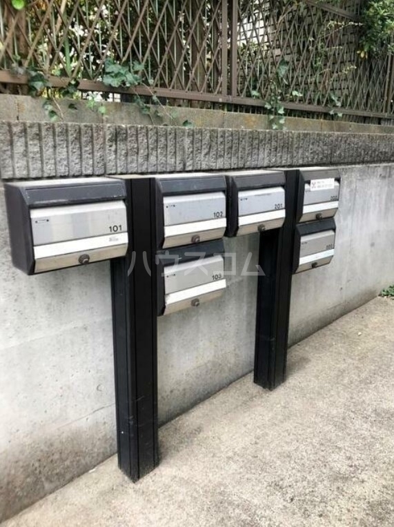 16/26 エントランス