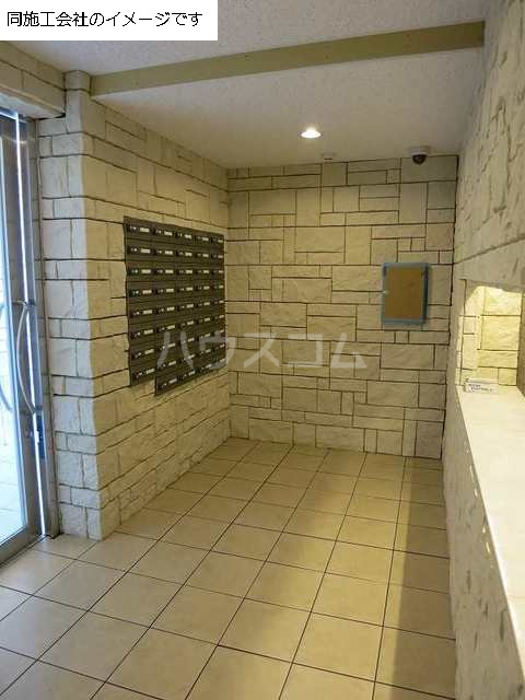 22/30 エントランス