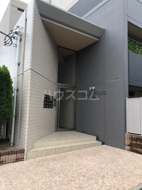 14/22 エントランス