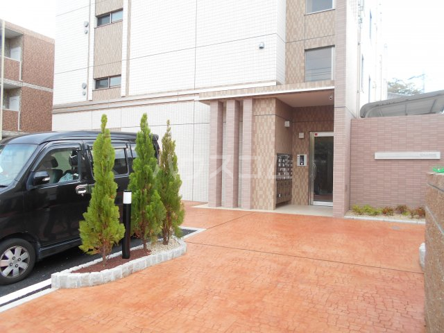 3/5 エントランス