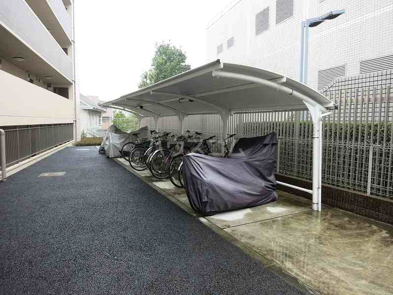22/30 駐車場