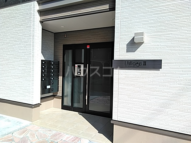 2/3 エントランス