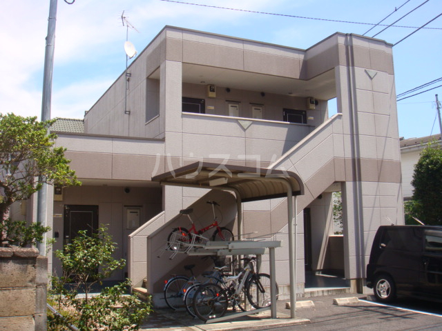 21/23 エントランス