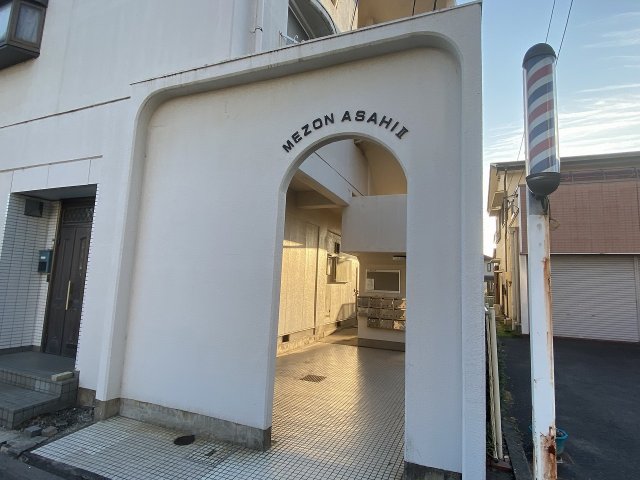 20/30 エントランス