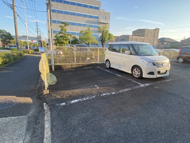 22/30 駐車場