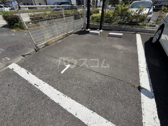 26/30 駐車場