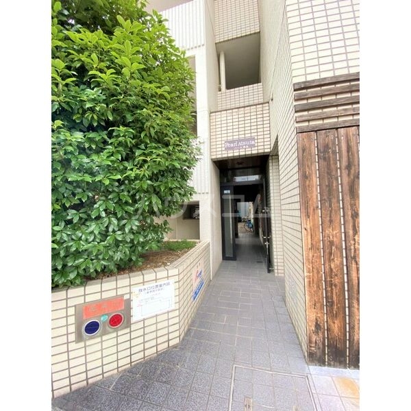 15/22 エントランス