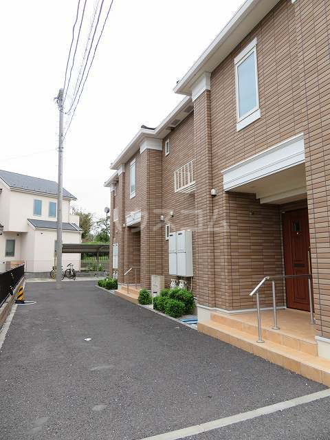 21/30 エントランス