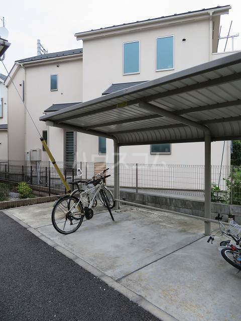 22/30 駐車場
