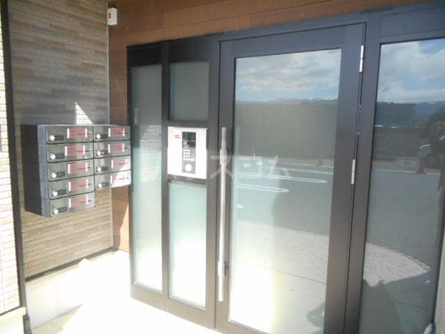 20/28 エントランス