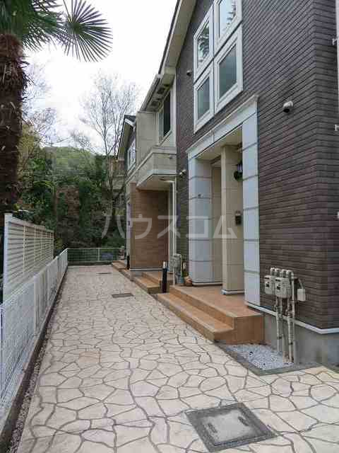 21/30 エントランス