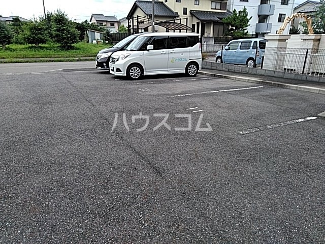 25/29 駐車場