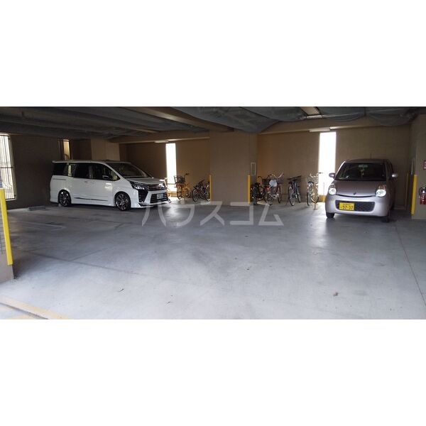 15/22 駐車場