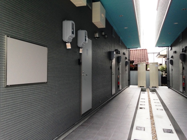 2/3 エントランス