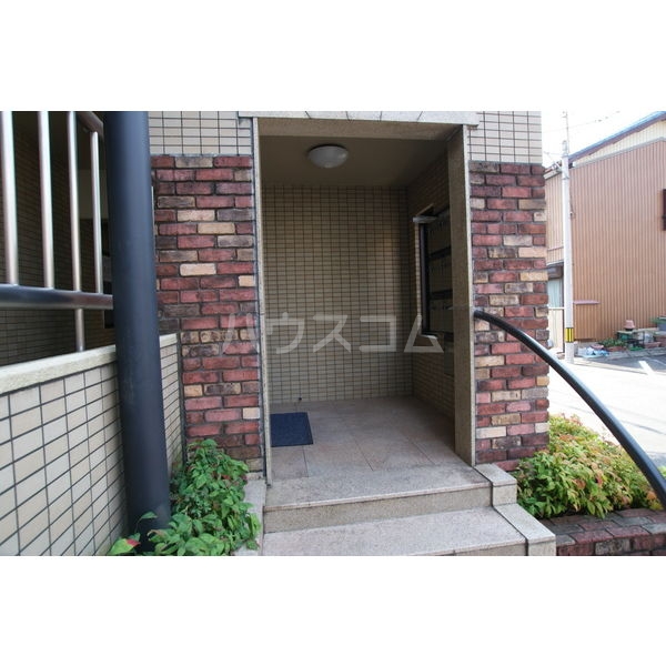 16/24 エントランス