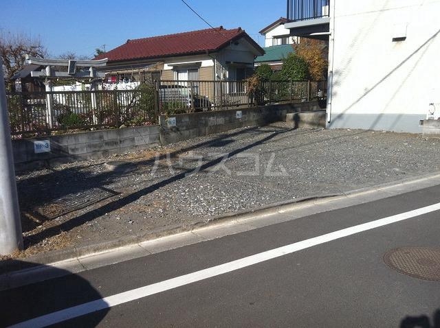 2/3 駐車場