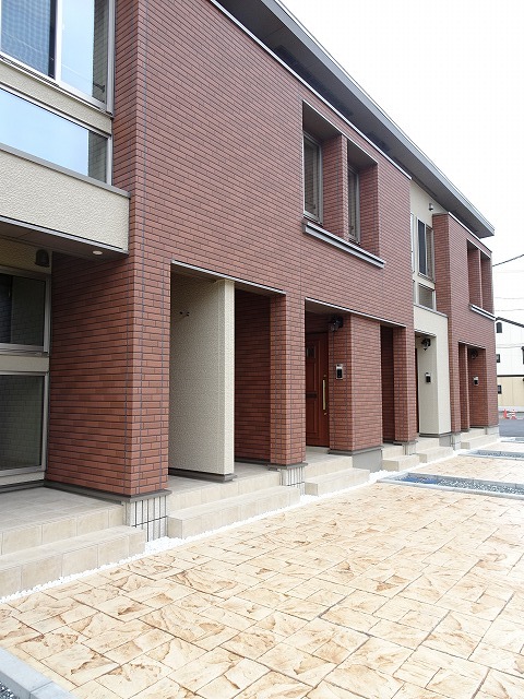 14/20 エントランス