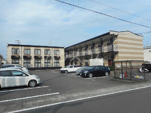 レオパレスフェニックスの外観