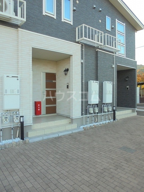 14/20 エントランス