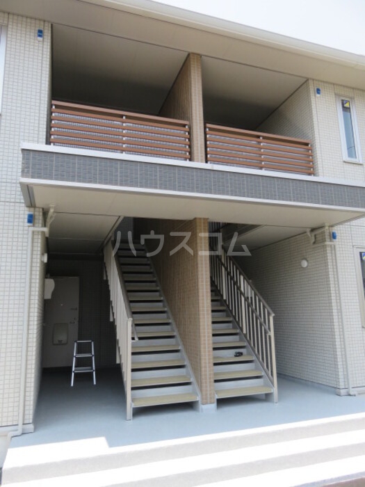 16/18 エントランス