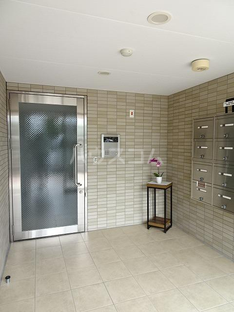 2/8 エントランス