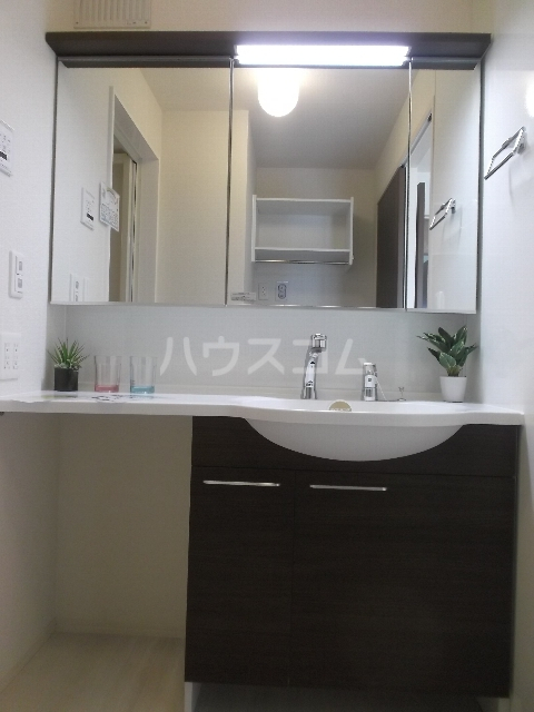 16/28 洗面