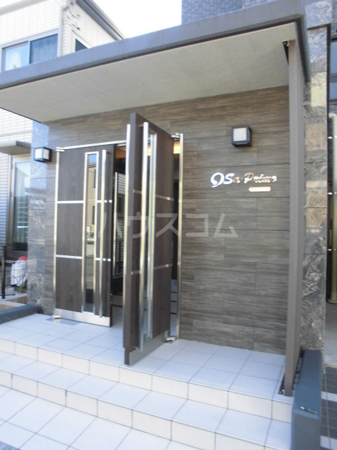 21/27 エントランス