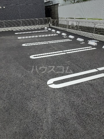17/23 駐車場