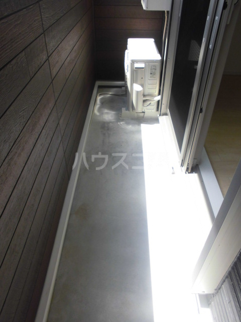 23/30 バルコニー