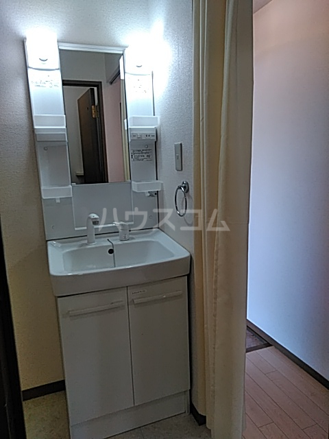 19/28 バルコニー