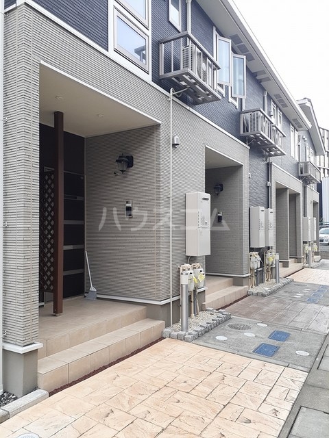 14/20 エントランス