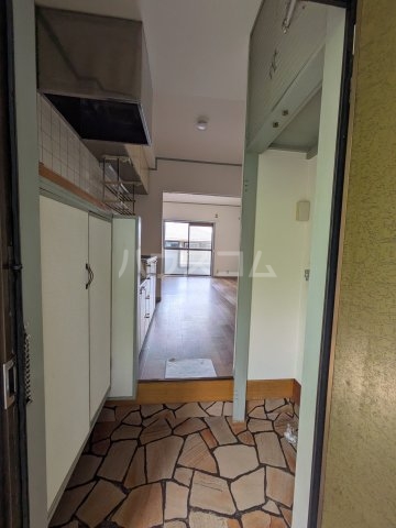 19/21 エントランス